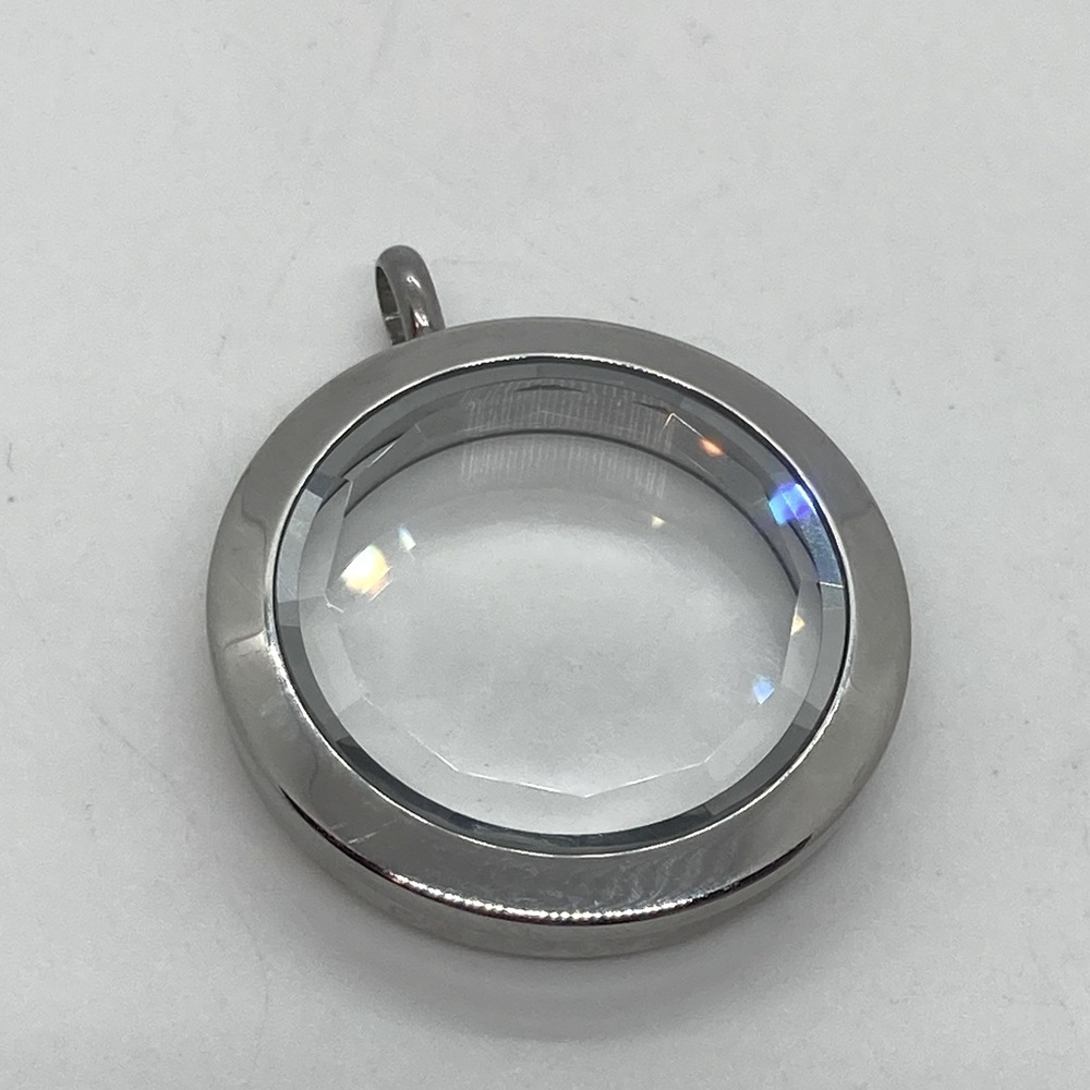 Origami Owl Living Locket Silver Beveled Face Twist Open Medium Size | 1.4” L